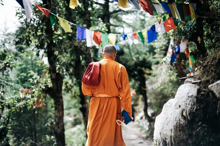 Za posledních padesát let bylo údajně nalezeno kolem čtyřiceti mnichů ve stavu takové 