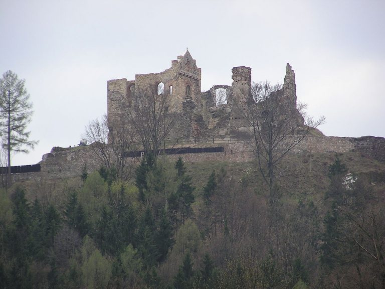 Pohled na jádro hradu
