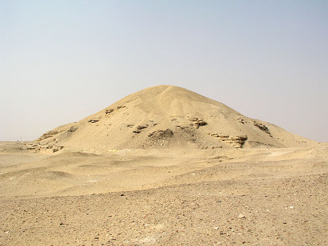 Pyramida Amenemheta I. v Lištu