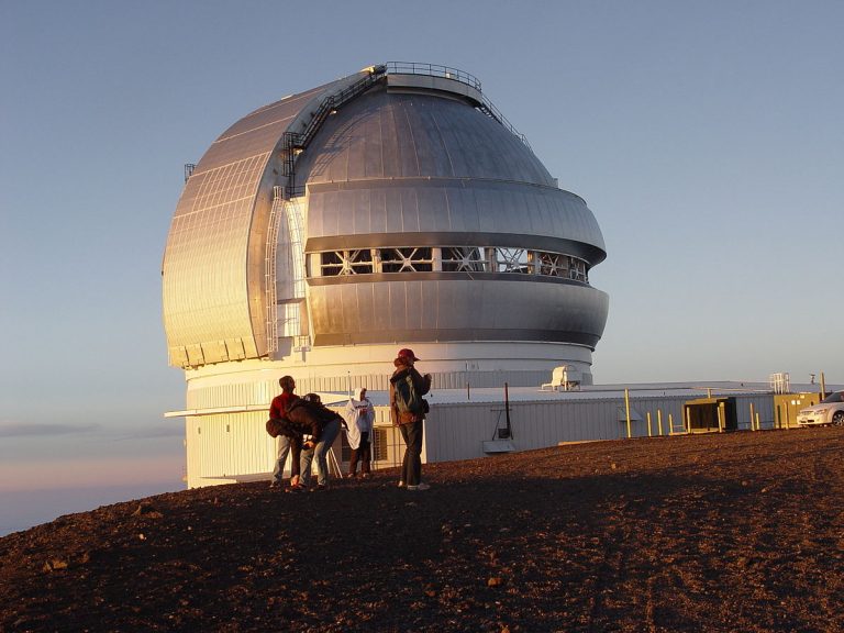 Dočasné uzavření ohlásila i observatoř Gemini.