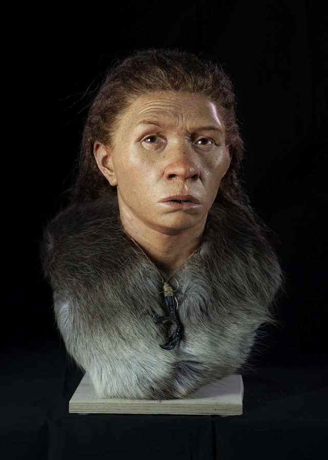 Rekonstrukce obličeje neandertálské ženy, která žila před nejméně 30 000 lety. Patřila pravděpodobně k jedněm z posledních neandertálců v Evropě. Její pozůstatky byly nalezeny na Gibraltaru.