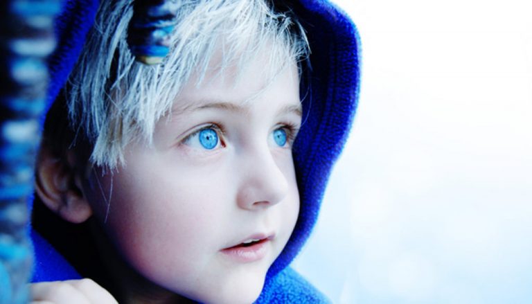 Indigo děti se údajně vyznačují modrýma očima.