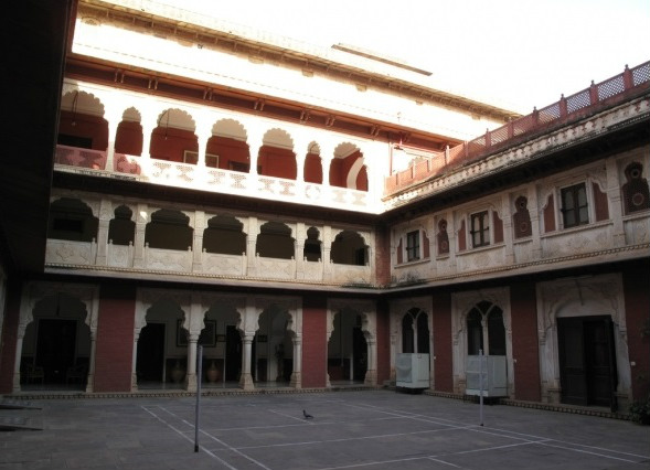 Vnitřní část paláce v Kotu