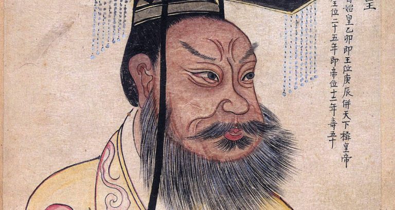 Císař Čchin Š'-chuang-ti se bál stárnutí a smrti natolik, že se rozhodl smrt obelstít. Nakonec mu ale elixír mládí nic dobrého nepřinesl.