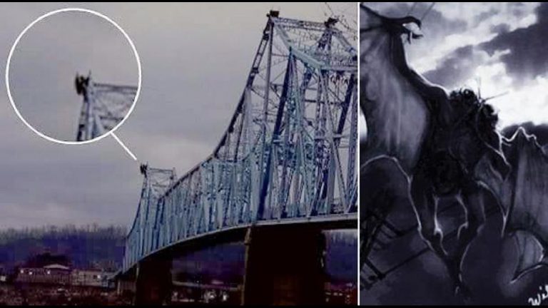 Je na hraně mostu skutečně Můra, lítající muž, nebo nějaký větší dravec?