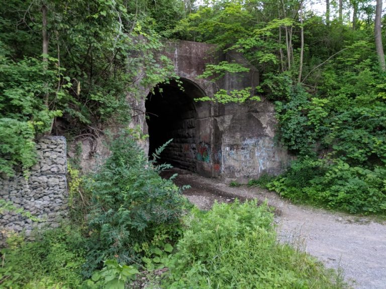 Tunel u Niagarských vodopádů: Domov ducha, který se bojí ohně?