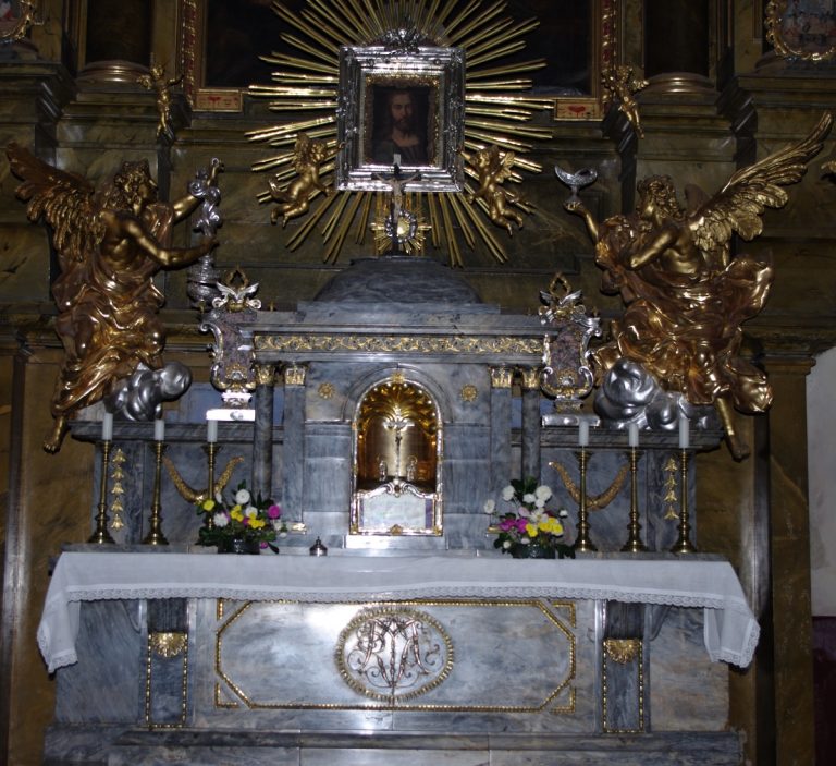 Obraz sv. Salvátora nad oltářem kostela
