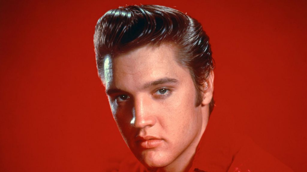 Elvis Presley, legenda, která žije dál. Podle některých lidí i doopravdy. Foto: grammy.com