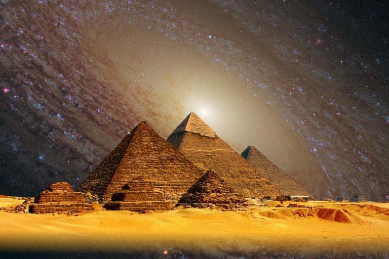 Egyptské pyramidy jsou stále tajemné. Foto: Wikimedia Commons