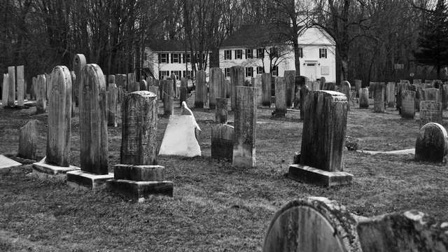 Zjevuje se na hřbitově bílá dáma? Foto: maps.roadtrippers.com