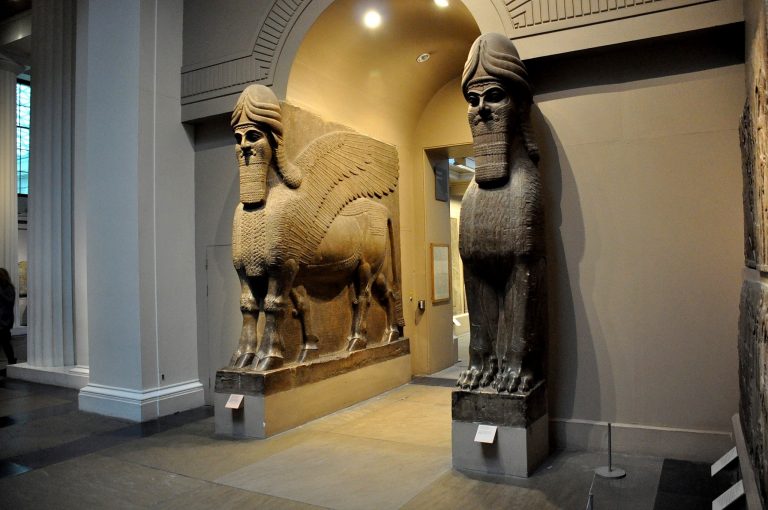 Vstup do expozice starověkého Egypta ZDROJ: mysteriousuniverse.com