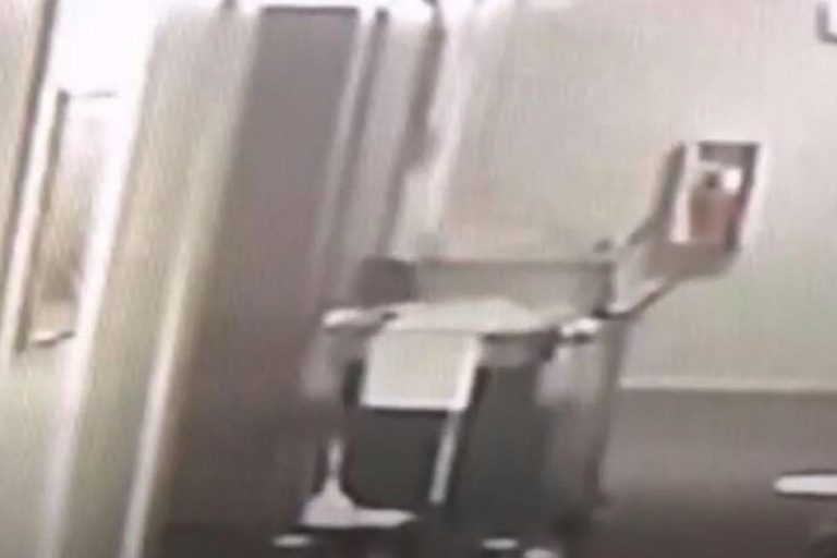 Zachytila hotelová kamera na zlomek vteřiny opravdového ducha? ZDROJ: y101radio.com