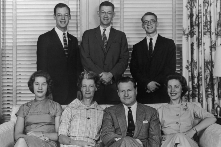 Několik členů mocné rodiny Rockefellerových. Foto: pinterest.com