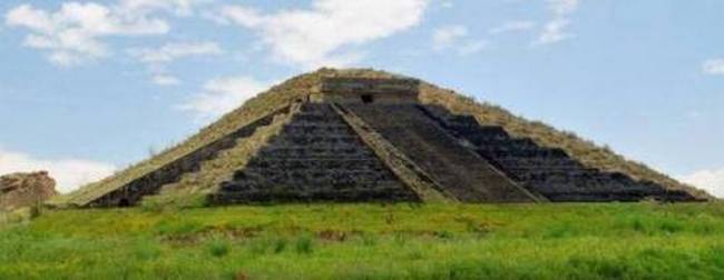 Takto by mohla pyramida vypadat po zbavení nánosů prachu a hlíny, foto allinnet.info