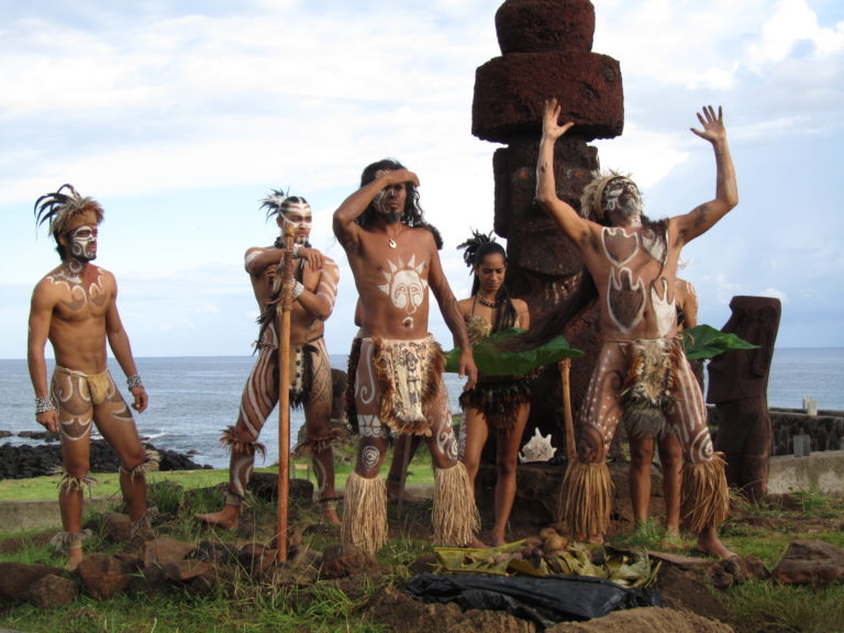 Podle všeho zde původní obyvatelé žili v několika klanech. 