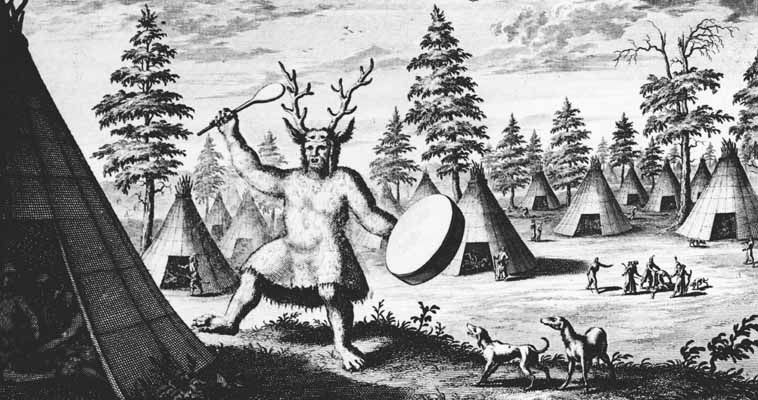 Jedna teorie praví, že lešij má předobraz ve starých domorodých šamanech. Foto pinterest.com