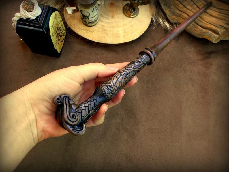 Opravdu okultisté používají hůlky jak z Harryho Pottera? Foto pinterest.com