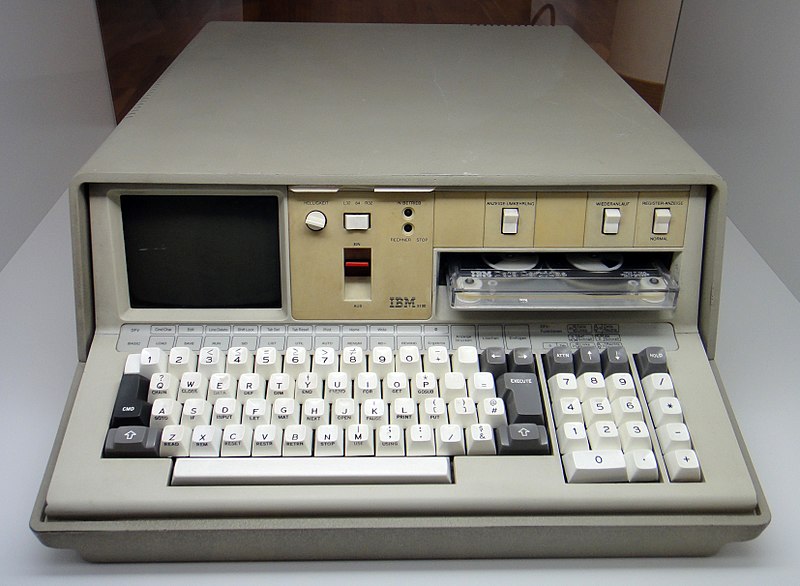 John Titor prý měl v roce 1975 získat tento počítač, foto Wikimedia Commons