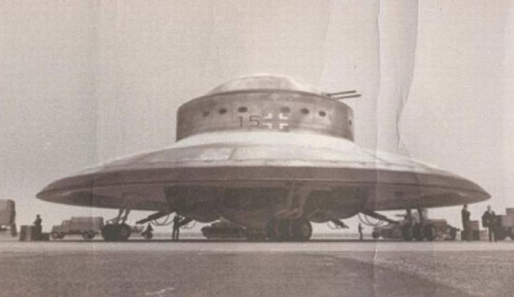 Létající stroj Haunebu měl způsobit zvrat ve válce. Foto curiosmos.com