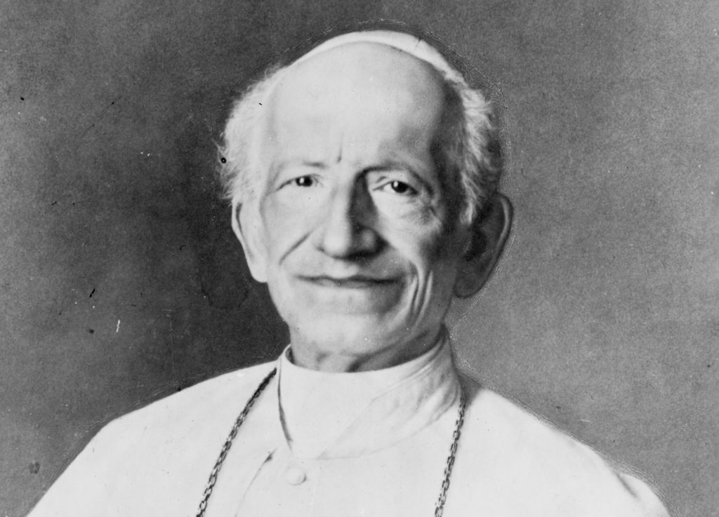 Žena vzpomíná na papeže Lea XIII., kterého přitom nemohla zažít. Foto: blog.adw.org