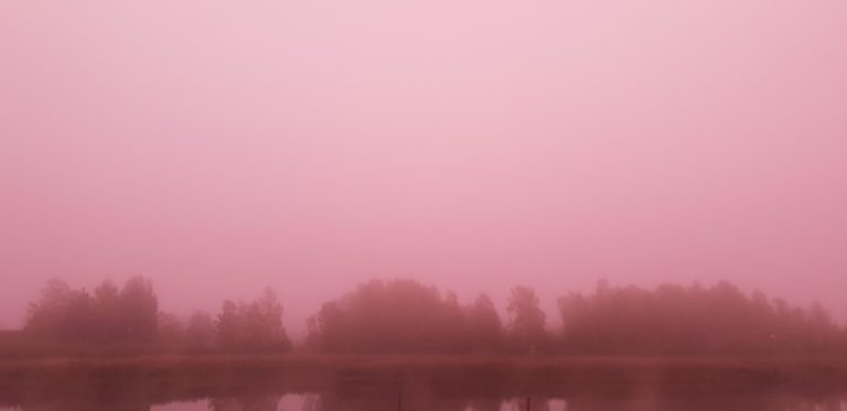 O existenci růžové mlhy dodnes mnozí místní nepochybují. ZDROJ: mysteriousuniverse.com