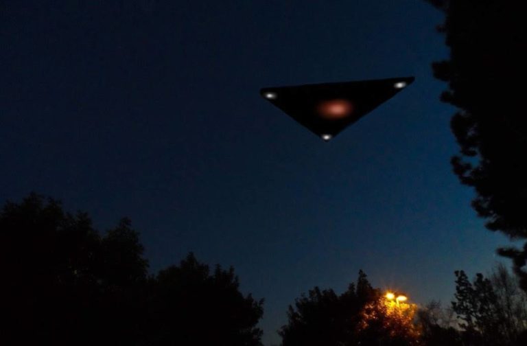Vlna UFO v Belgii patří mezi nejrozsáhlejší v historii. Foto www.newcastleherald.com.au