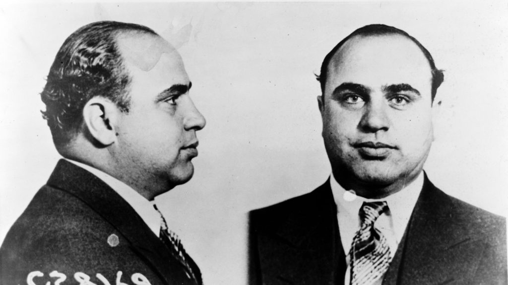 Al Capone před nástupem do Alcatrazu. ZDROJ: Wikimedia Commons