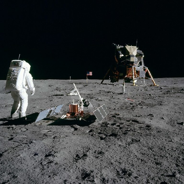 Buzz Aldrin z Apolla 11 na Měsíci. Foto NASA