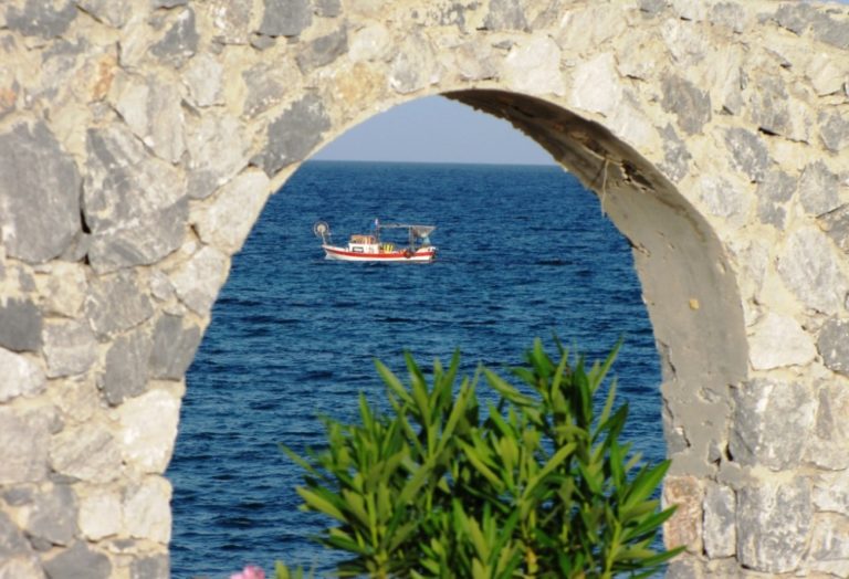 Ostrov Kypr se nachází ve východní části Středozemního moře.