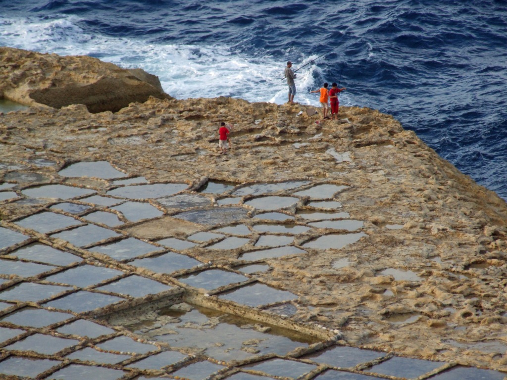 Rodinka nymfy Kalypsó a krále Odyssea na víkendovém rybolovu na pobřeží ostrova Gozo? Co není, mohlo být…