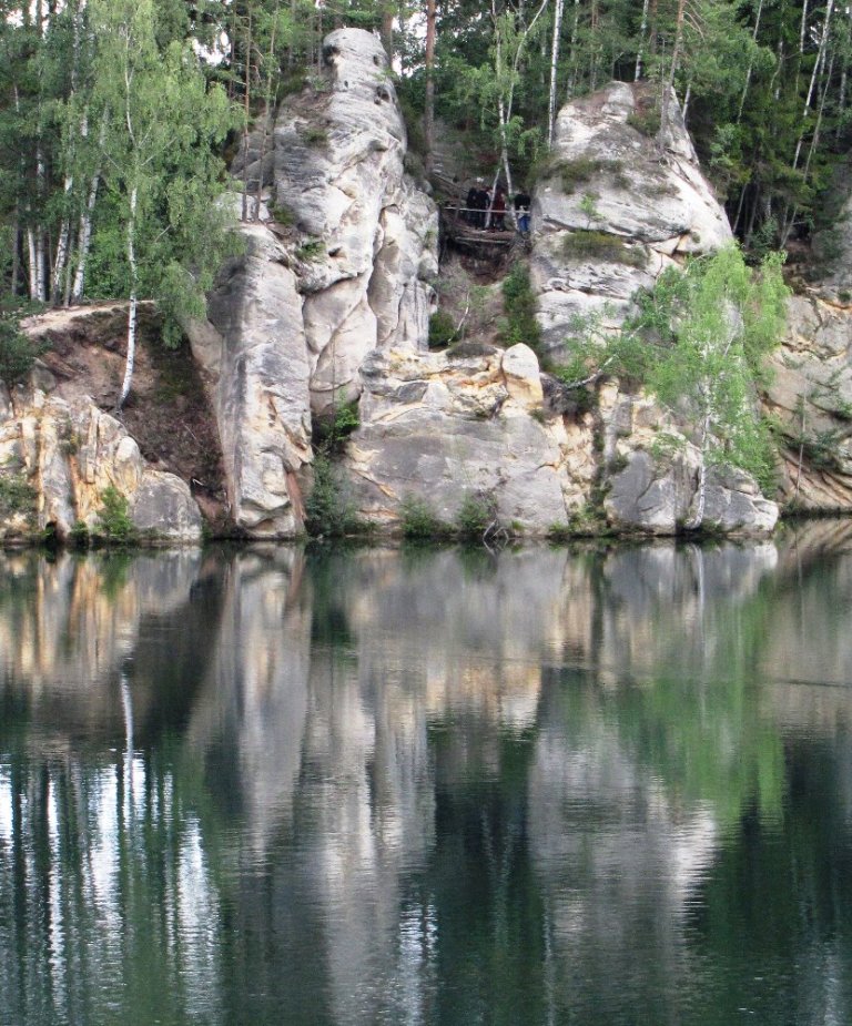 Voda a pískovec se v Adršpašsko – teplických skalách snoubí v dokonalé harmonii. 