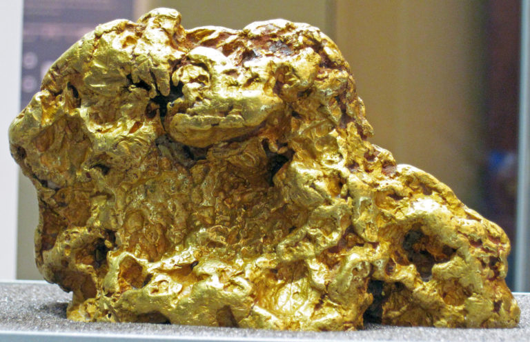Tento zlatý nuget pochází z Austrálie. Našel mladík podobné naleziště? Foto: James St. John / Creative Commons – CC-BY-SA-2.0