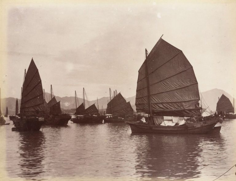 Džunka nebyla vhodným typem lodi na transoceánskou plavbu. Ta Halliburtonova navíc vykazovala konstrukční a další nedostatky. Zdroj foto: Lai Afong, Public domain, via Wikimedia Commons