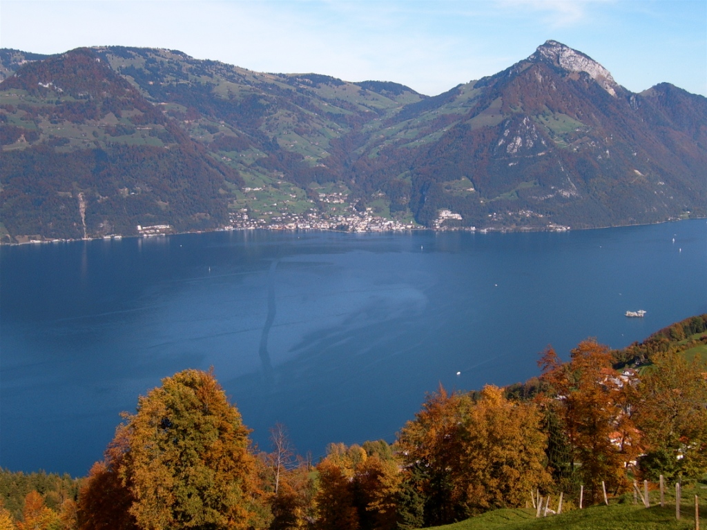 Tsunami hrozí i na švýcarských jezerech. Zdroj foto:  Markus Bernet, CC BY-SA 2.5 , via Wikimedia Commons
 
