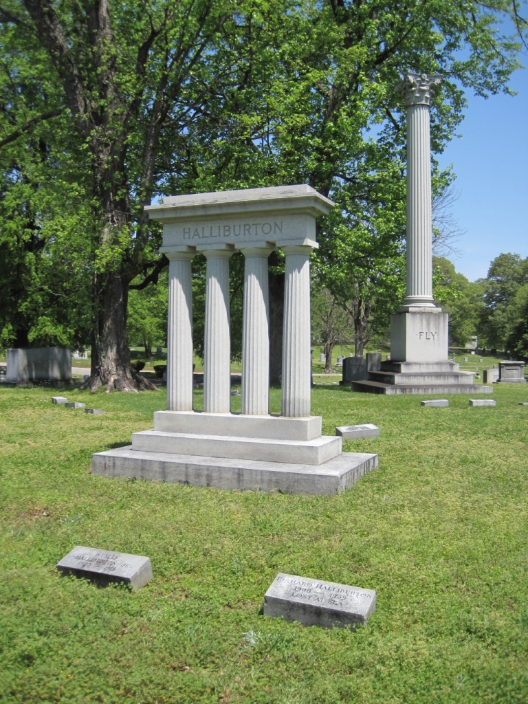 Hrob Richarda Halliburtona je prázdnou schránkou. Jeho tělo se nikdy nenašlo. Zdroj foto: Thomas R Machnitzki (thomas@machnitzki.com), CC BY 3.0 , via Wikimedia Commons