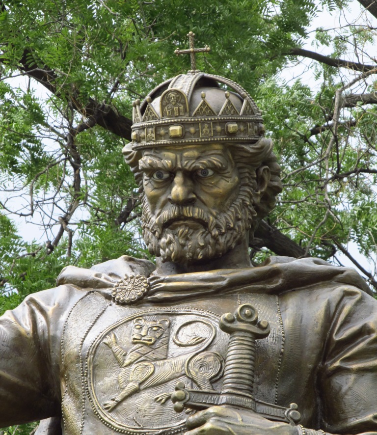 Krycí legendou pro operaci Slava bylo pátrání po pokladu bulharského cara Samuela I. Zdroj foto:  Vyara Tupcheva, CC BY-SA 4.0 , via Wikimedia Commons

