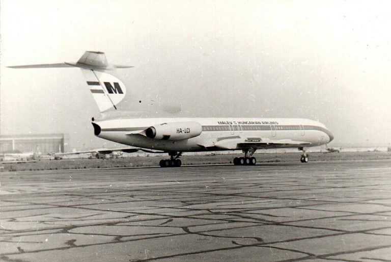Maďarský Tupolev Tu-154, který se za záhadných okolností zřítil v roce 1975 u libanonského pobřeží v rámci letu Malév 240. Zdroj foto: Yevgeny Lebedev, CC BY-SA 4.0 , via Wikimedia Commons