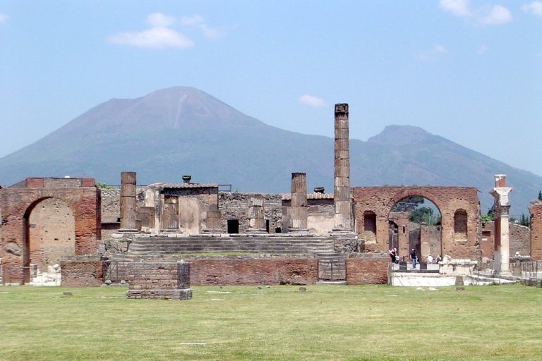 Pompeje zničila blízká sopka Vesuv, foto Qfl247 / Creative Commons / CC BY-SA 3.0