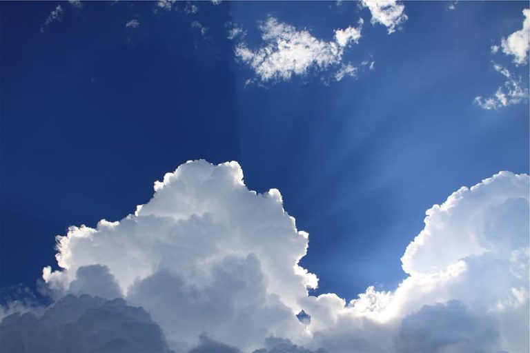 Vědce ohromilo zjištění, že na planetě s teplotou až 1000 stupňů Celsia, existují mraky. Jisté je, že vůbec nevypadají jako mraky na Zemi. Foto: Pxfuel