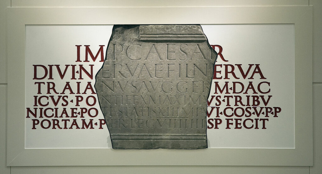 Poslední jistý doklad o Devátém: kamenný nápis v Yorku z roku 108, foto York Museums Trust Staff / Creative Commons / CC BY-SA 4.0 