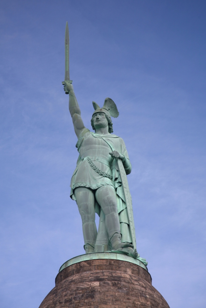 Arminius, vůdce germánských kmenů v bitvě v Teutoburském lese. Zdroj foto: Daniel Schwen, Public domain, via Wikimedia Commons

