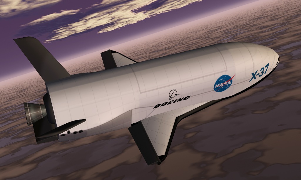 Boeing X-37 je bezpilotním strojem. Zdroj foto:  NASA/Marshall Space Flight Center, Public domain, via Wikimedia Commons