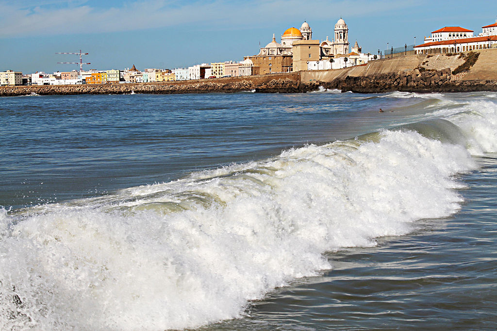 Záhadný „člověk-obojživelník“ byl chycen rybáři v jihošpanělském Cádizu. Zdroj foto:  Harlock20, CC BY-SA 3.0 , via Wikimedia Commons


