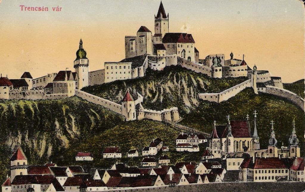 Trenčín na dobové pohlednici z počátku 20. století. Zdroj obrázku: Unknown author, Public domain, via Wikimedia Commons

