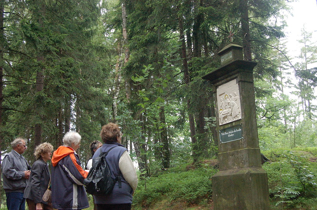 Křížová cesta v areálu Rokole vznikla v devatenáctém století. Zdroj foto:  Jan Jankovič, CC BY-SA 3.0 , via Wikimedia Commons

