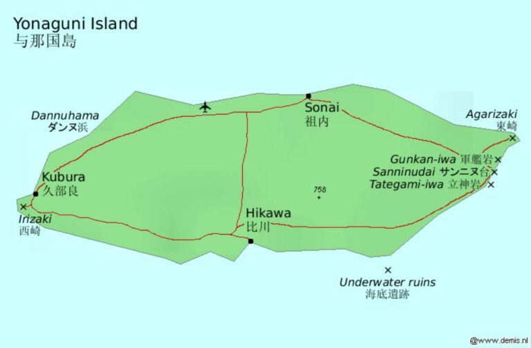 Mapa ostrova Jonaguni s vyznačením pozice podmořských ruin. Zdroj obrázku:jpatokal https://wikitravel.org/en/User:Jpatokal, CC BY-SA 3.0 <https://creativecommons.org/licenses/by-sa/3.0/>, via Wikimedia Commons