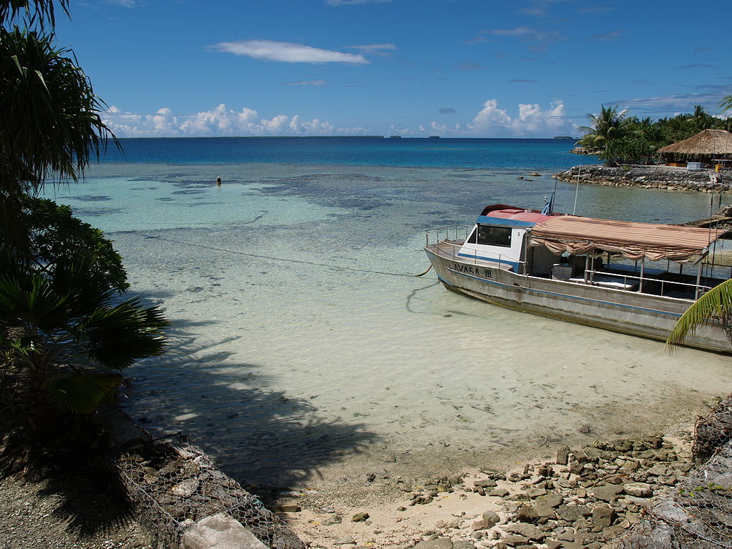 Cílem poslední plavby lodi MV Joyita bylo tichomořské souostroví Tokelau. Zdroj foto: CloudSurfer at English Wikipedia, CC BY-SA 3.0 , via Wikimedia Commons

