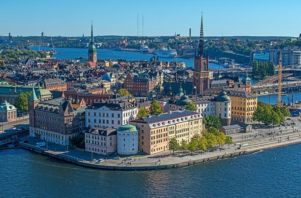 Přelety „raket duchů“ byly hlášeny i nad švédským Stockholmem. Zdroj foto: Bengt Nyman from Vaxholm, Sweden, CC BY 2.0 , via Wikimedia Commons