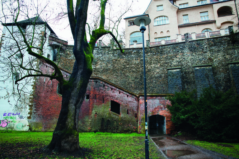 Historická hradba