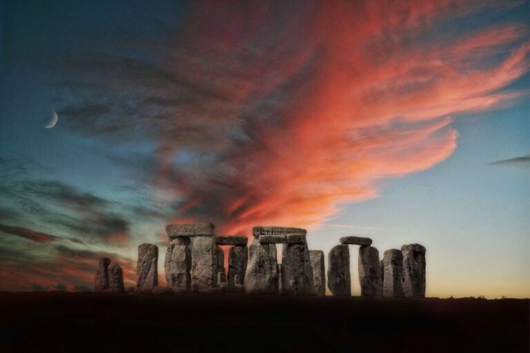 Stonehenge sloužilo jako astronomická observatoř i pohřebiště, foto Pixabay